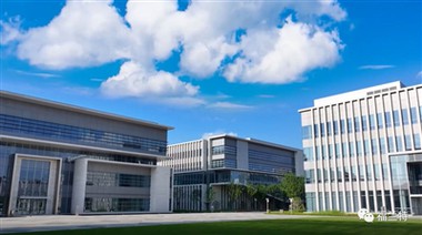 אביזרי צינורות מפלדת אל-חלד Franta עוזרים לאוניברסיטת דיוק קונשאן להשיג מי שת...